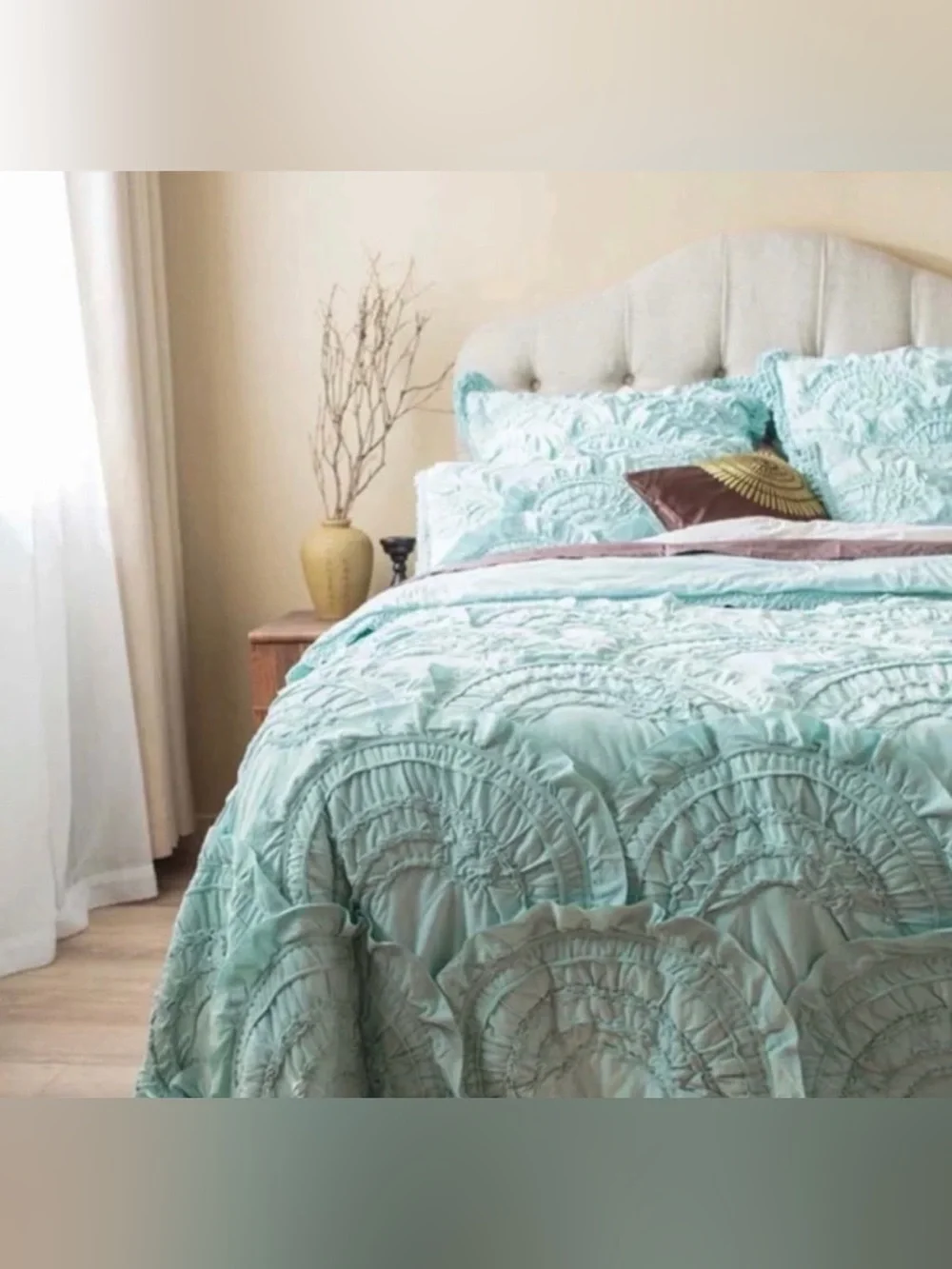 Rare HTF Anthropologie rivulets king quilt